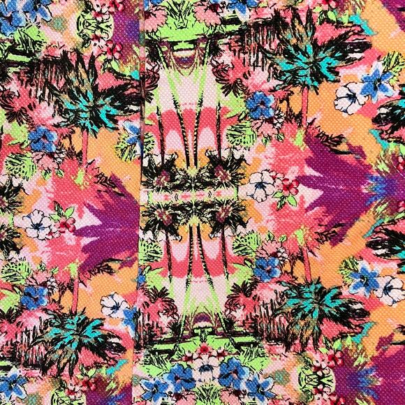 Victoria's Secret Pink Tropical Print Shorts Size 4 - Picture 4 of 5